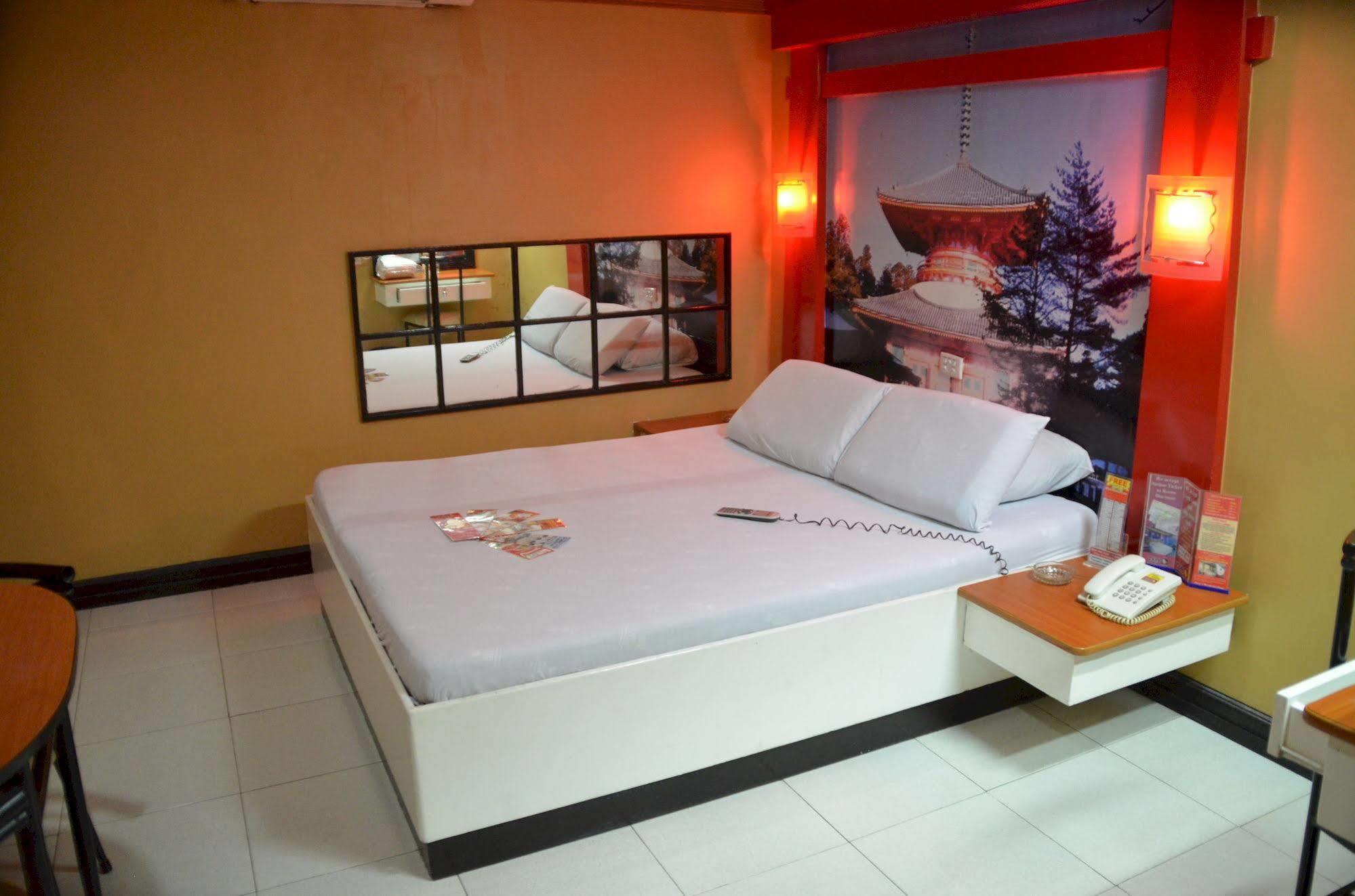 Hotel Sogo Edsa Caloocan Ngoại thất bức ảnh