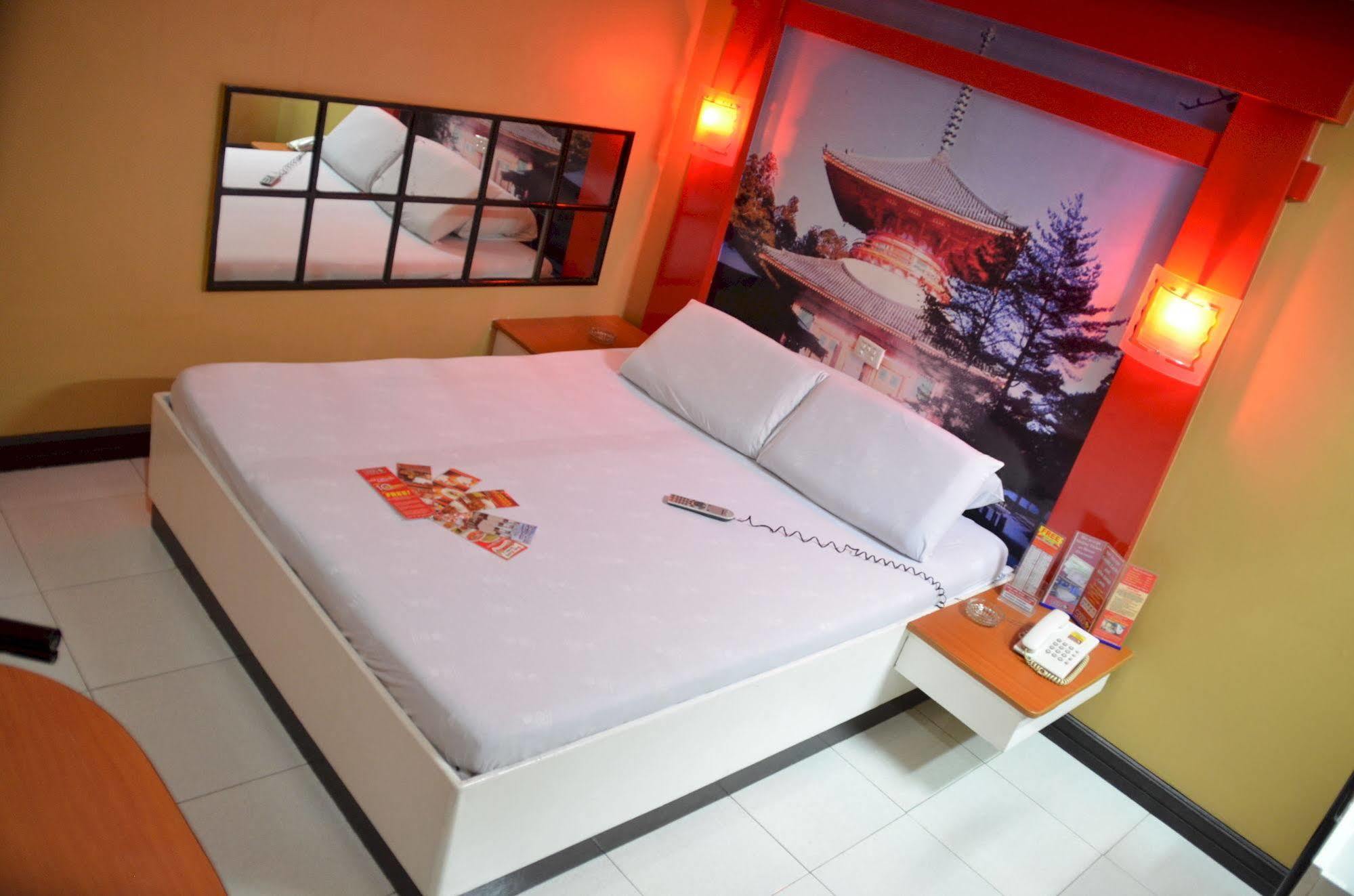 Hotel Sogo Edsa Caloocan Ngoại thất bức ảnh