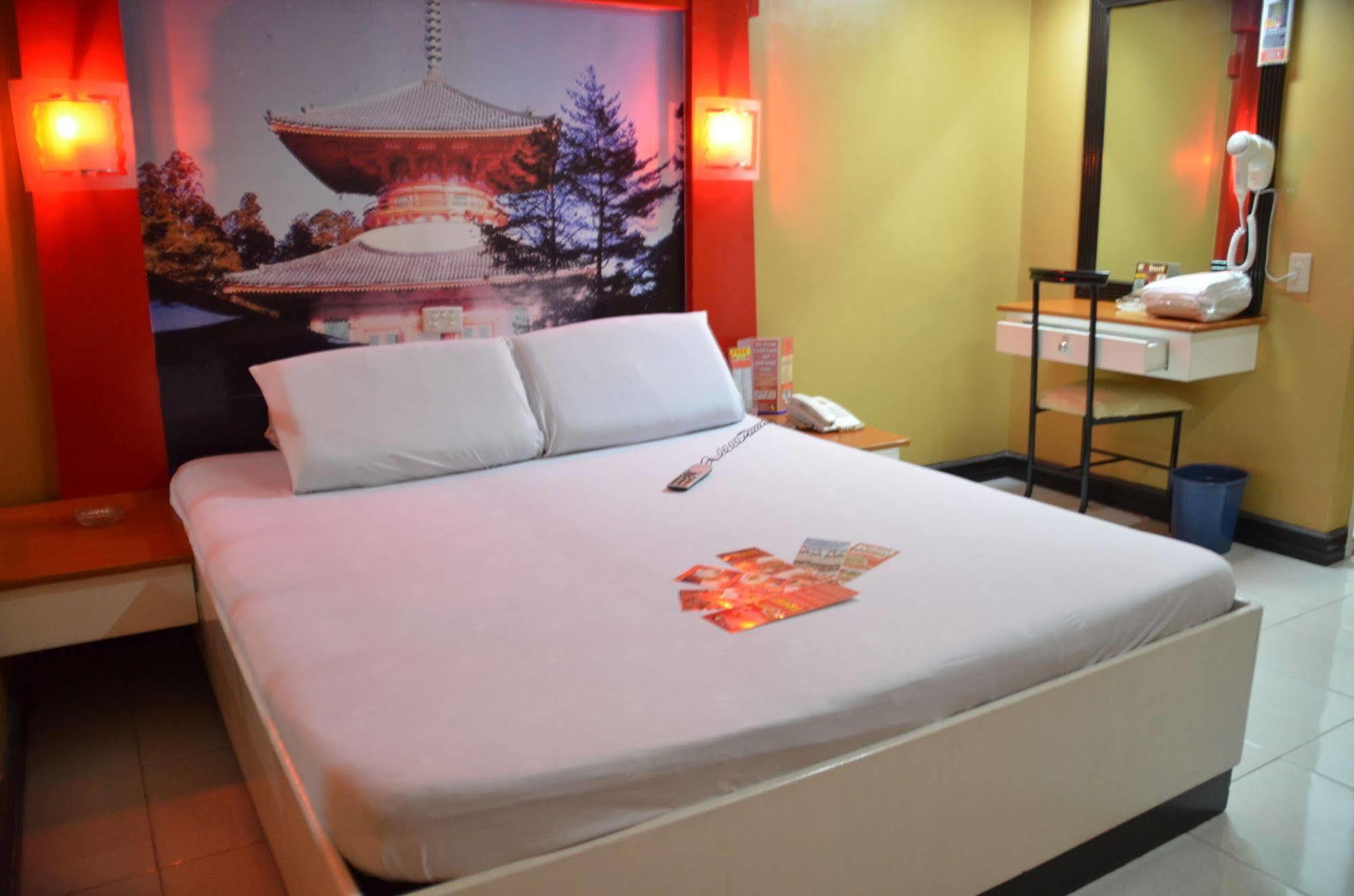 Hotel Sogo Edsa Caloocan Ngoại thất bức ảnh