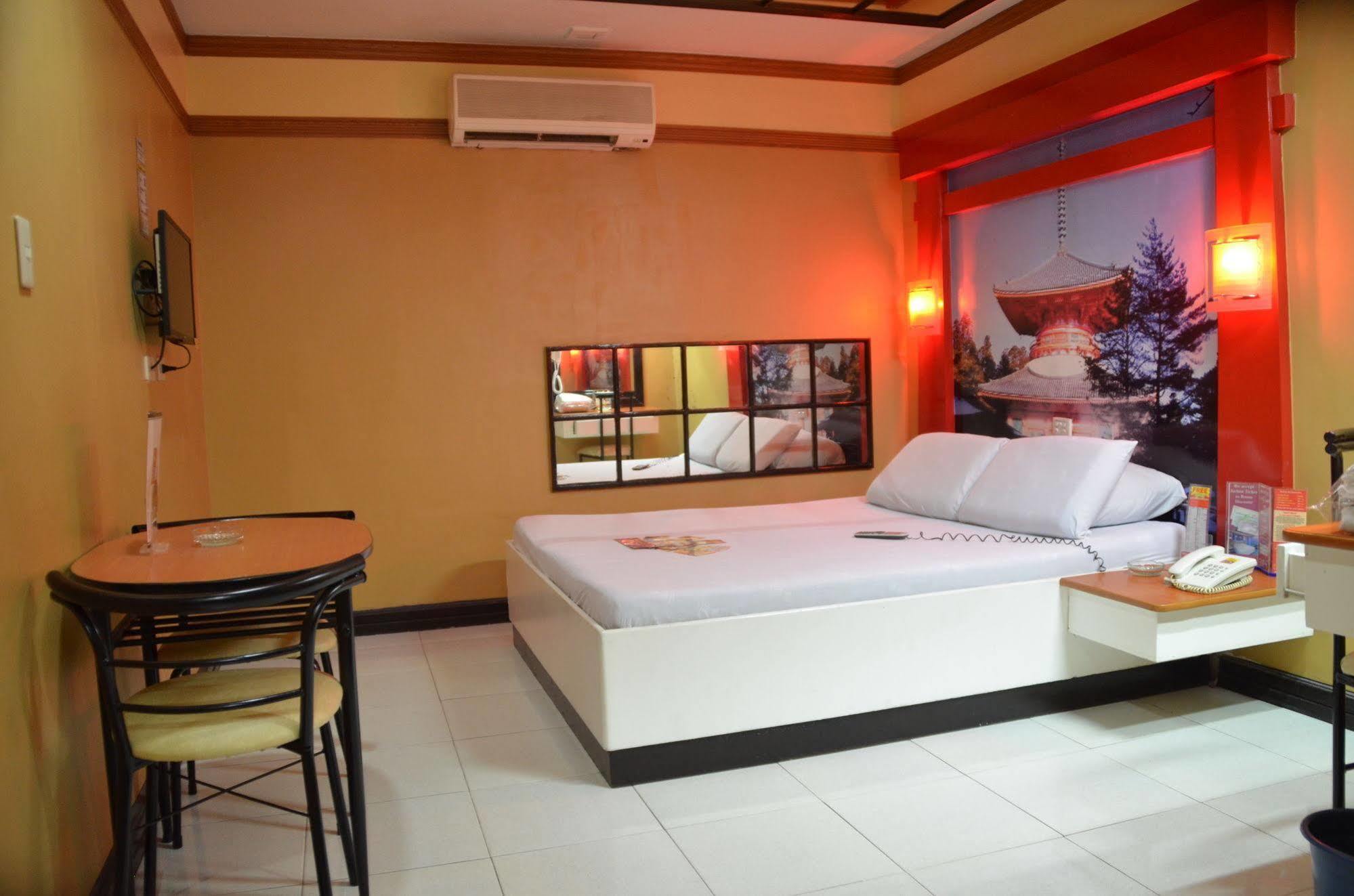 Hotel Sogo Edsa Caloocan Ngoại thất bức ảnh